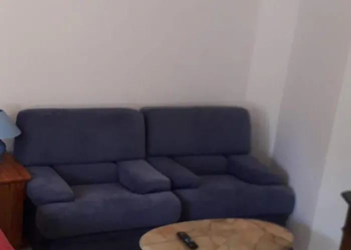 Confortable En Hyper Centre Parking Gratuit Dans La Rue Acces Avec Boite A Clee *